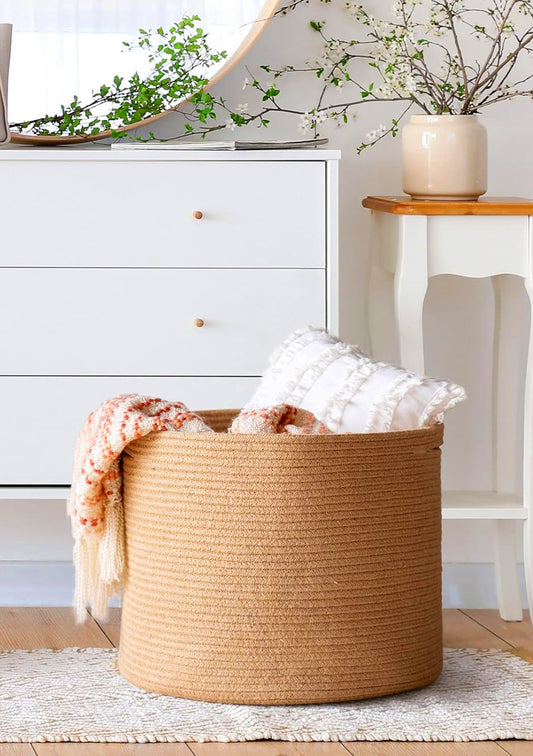 Sturdy jute basket